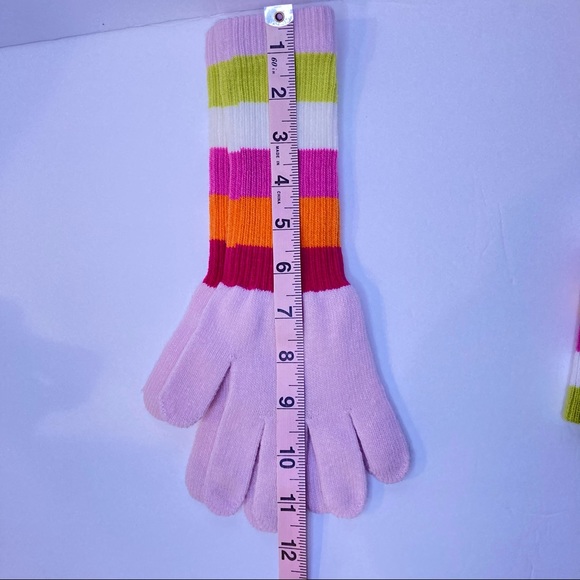 Girl’s Winter Knit Hat & Long Gloves - Picture 3 of 5